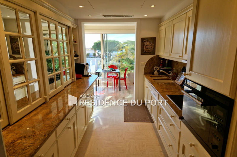 Appartement - 127 m² - 4 pièces