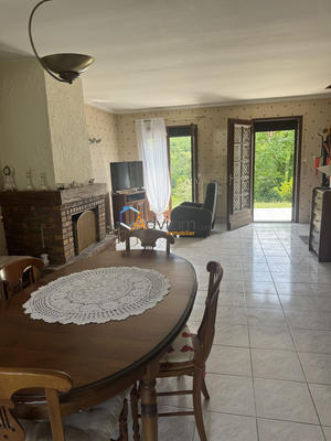 Maison - 90 m² - 4 pièces
