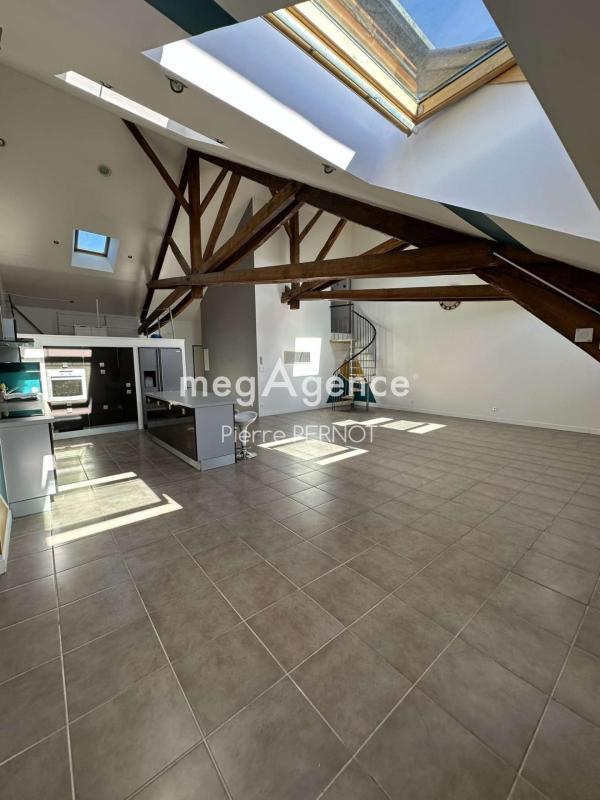 Appartement - 107 m² - 5 pièces