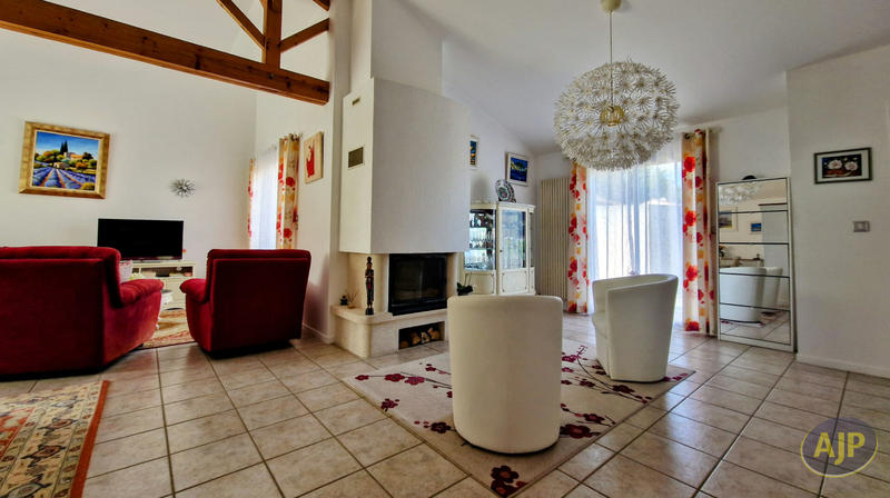 Maison - 145 m² - 6 pièces