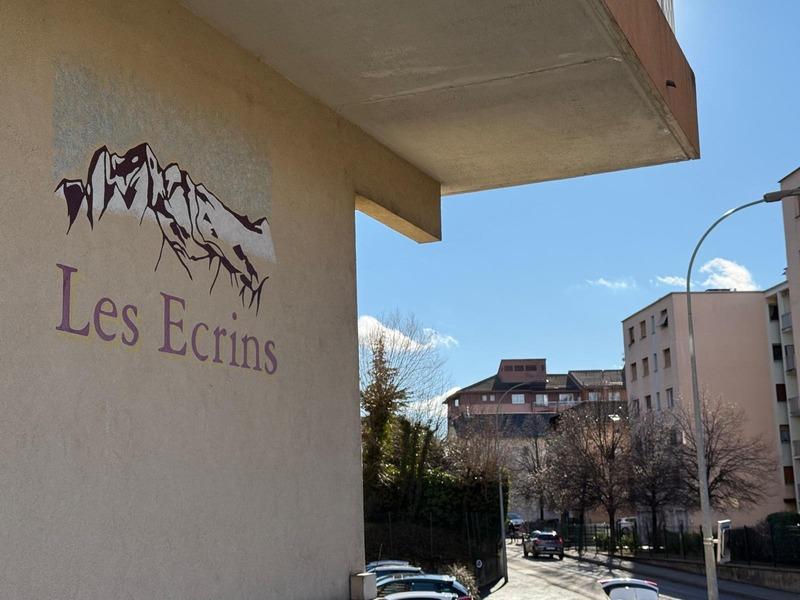 Local commercial - 75 m² - 4 pièces