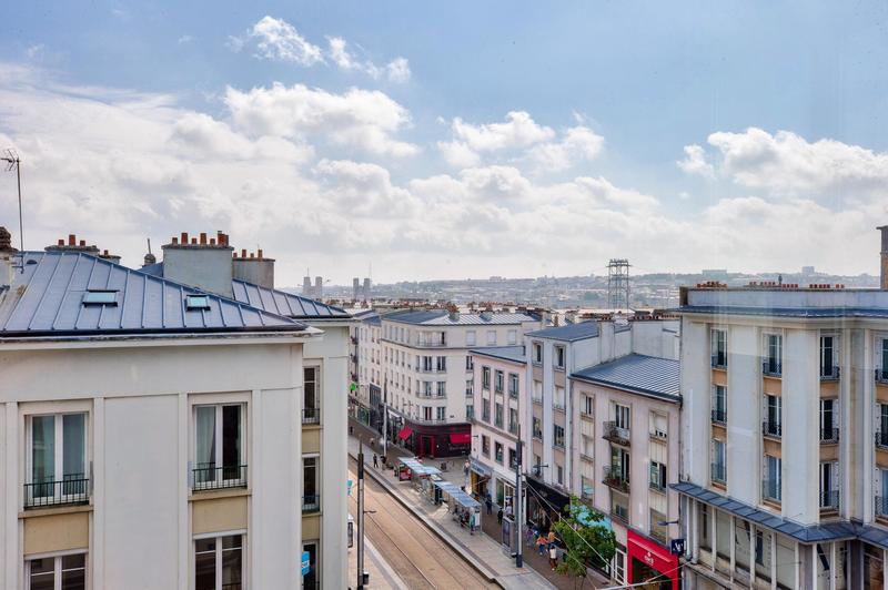 Appartement - 80 m² - 5 pièces