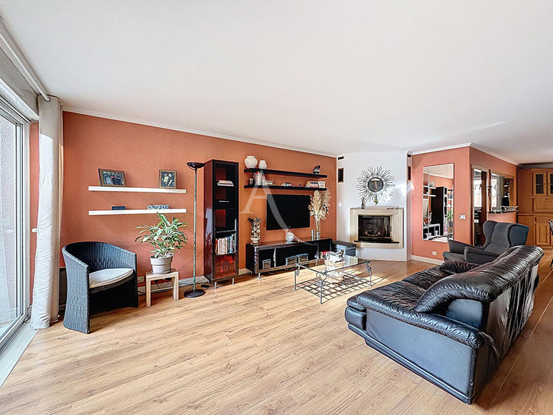Appartement - 120 m² - 4 pièces