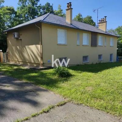 Immeuble - 130 m² - 10 pièces