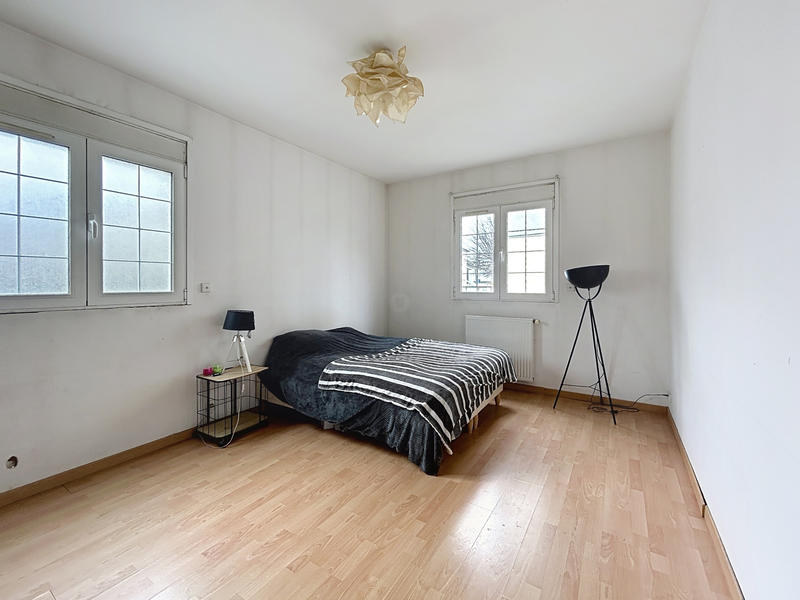 Maison - 140 m² - 5 pièces