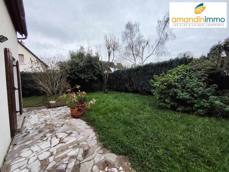 Maison - 97 m² - 7 pièces