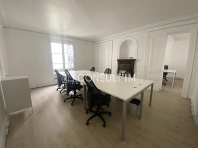 Bureau - 137 m²