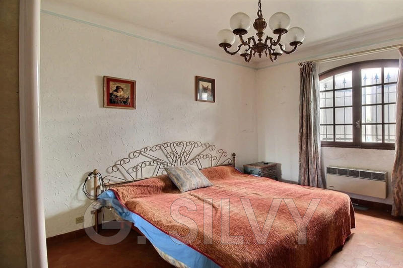 Maison - 140 m² - 4 pièces