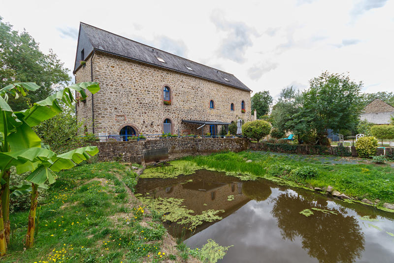 Moulin - 297 m² - 13 pièces