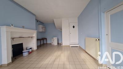 Maison - 225 m² - 10 pièces