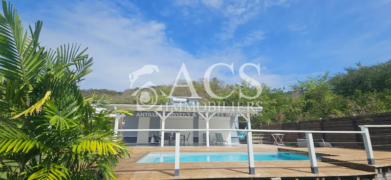 Maison - 102 m² - 4 pièces