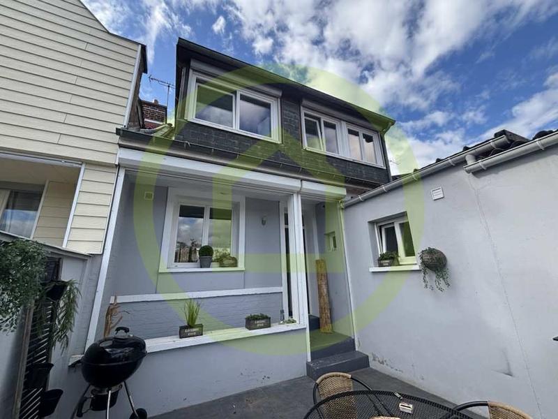 Maison - 100 m² - 4 pièces