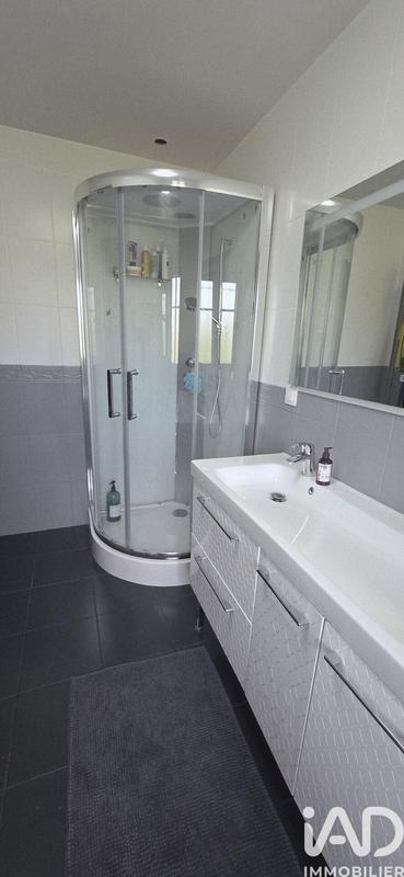 Maison - 102 m² - 4 pièces