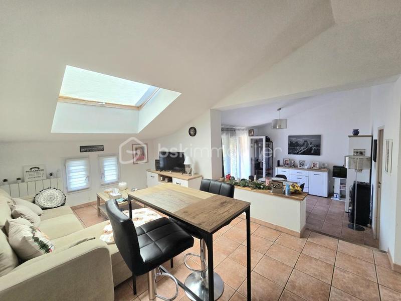 Maison - 150 m² - 9 pièces