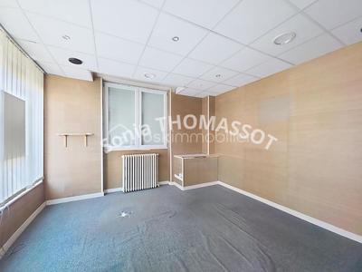 Bureau - 81 m² - 4 pièces