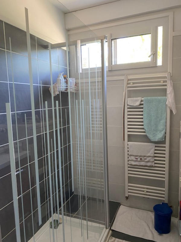 Maison - 260 m² - 9 pièces