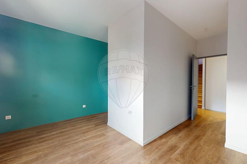 Maison - 194 m² - 6 pièces