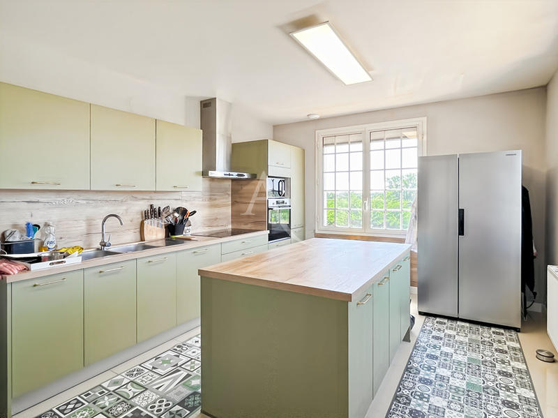 Maison - 164 m² - 6 pièces