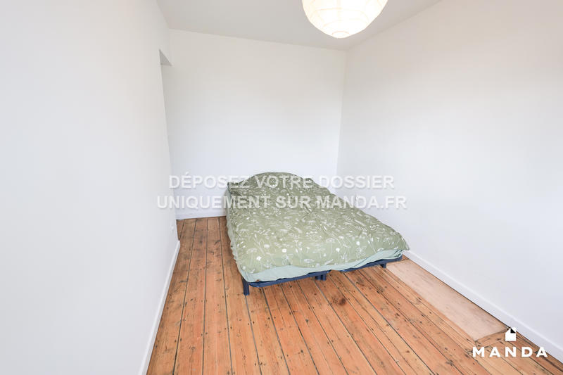 Chambre - 10 m² - 5 pièces