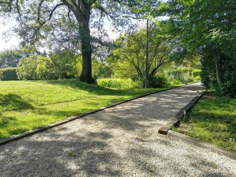 Propriété - 470 m² - 16 pièces