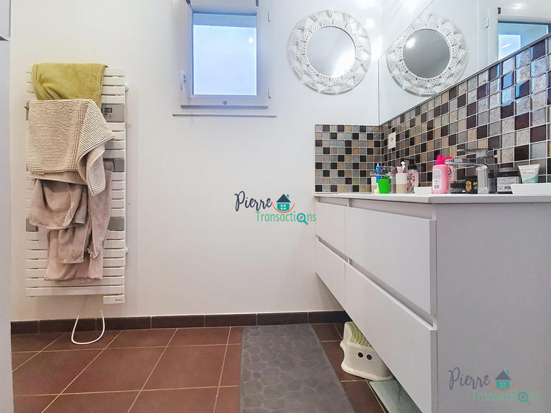 Maison - 100 m² - 5 pièces