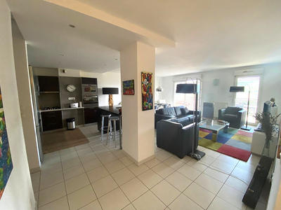 Appartement - 100 m² - 4 pièces