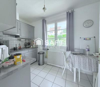 Maison - 180 m² - 7 pièces