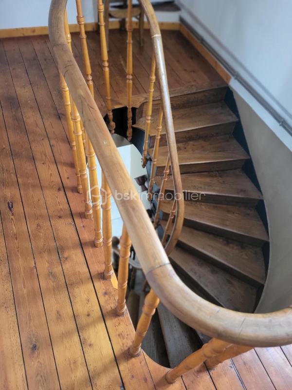 Maison - 179 m² - 8 pièces