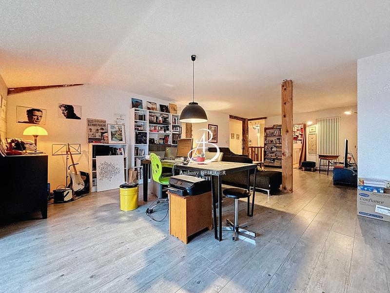 Maison de village - 300 m² - 8 pièces