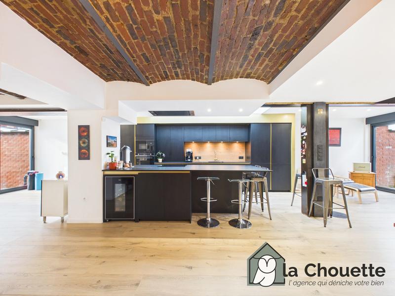 Maison ancienne - 202 m² - 6 pièces