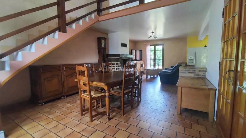 Maison - 144 m² - 7 pièces