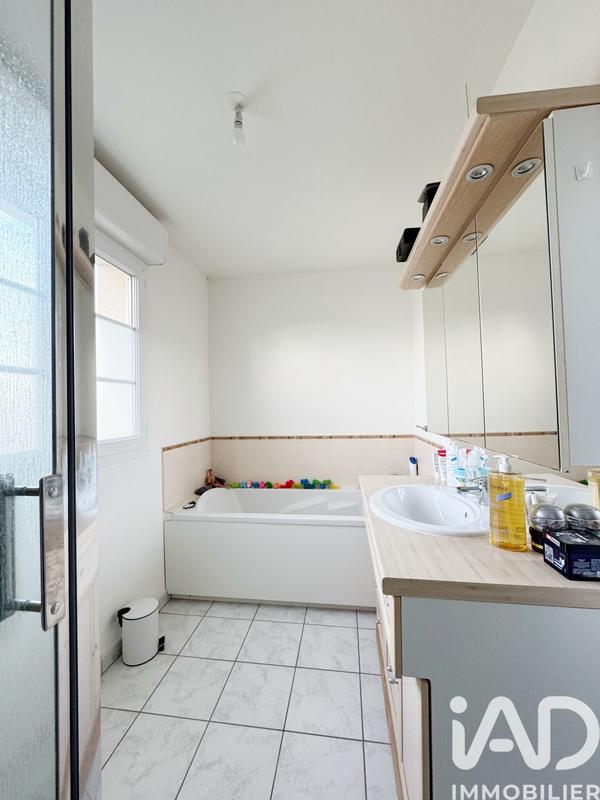 Maison - 93 m² - 4 pièces