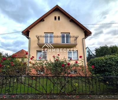 Maison - 122 m² - 6 pièces