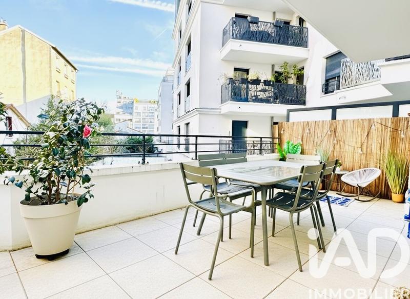 Appartement - 82 m² - 4 pièces