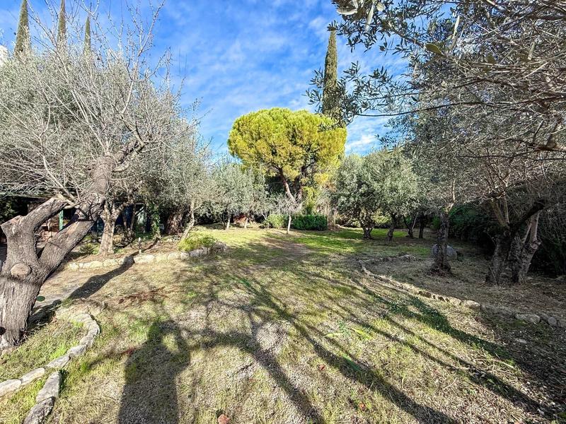 Maison - 179 m² - 6 pièces