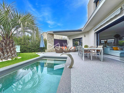 Villa - 140 m² - 5 pièces