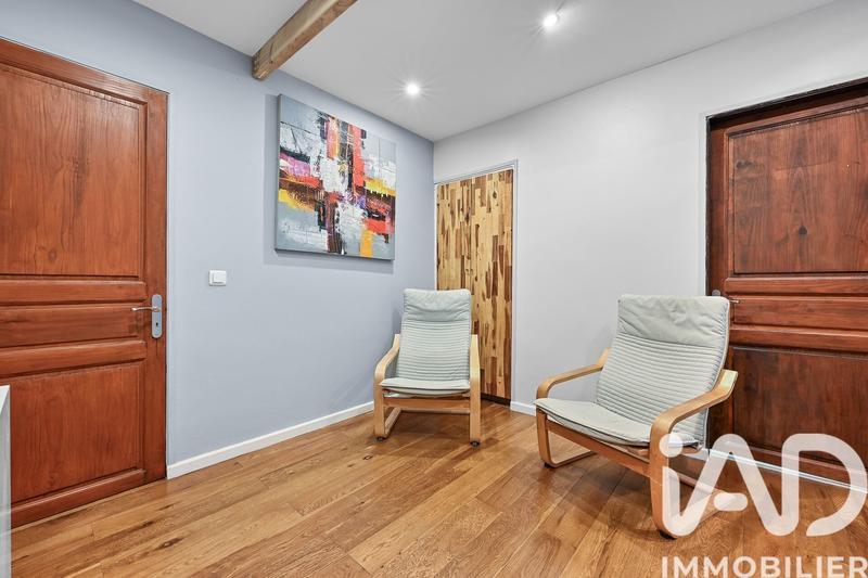 Maison - 215 m² - 7 pièces