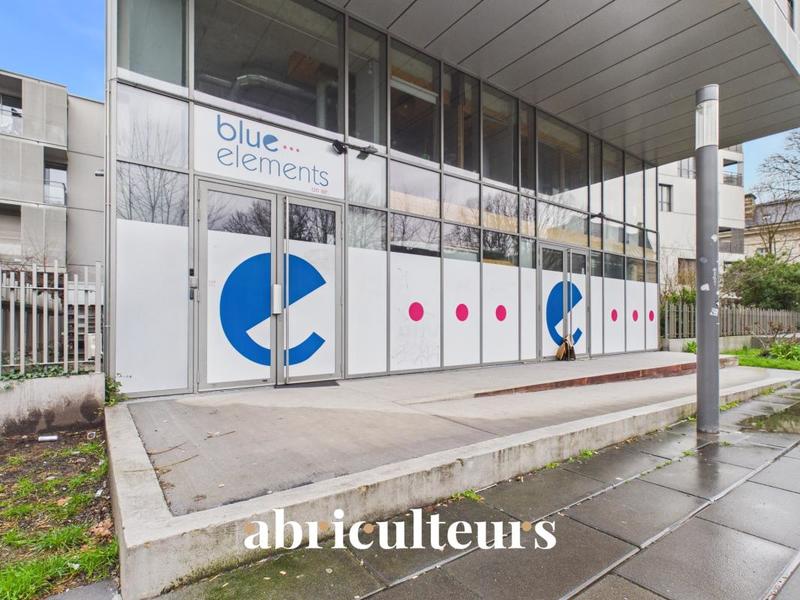 Bureau - 200 m² - 4 pièces