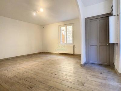 Maison - 99 m² - 4 pièces