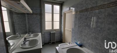 Maison - 286 m² - 12 pièces