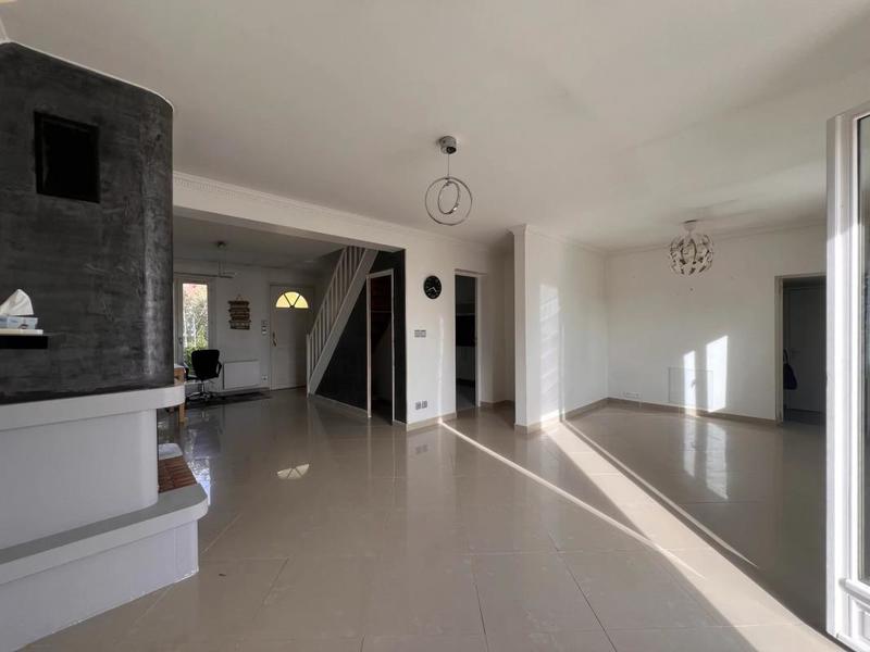 Maison - 84 m² - 5 pièces