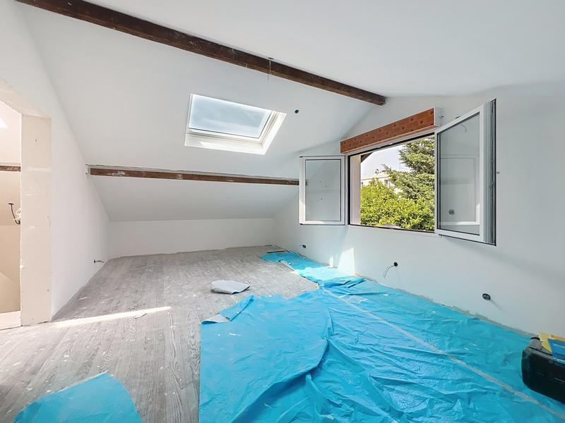 Maison - 260 m² - 10 pièces