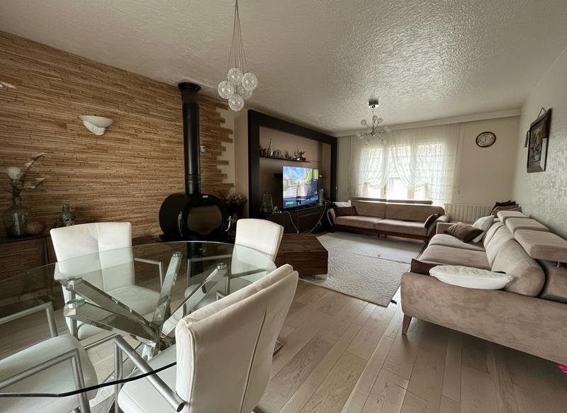 Maison - 154 m² - 7 pièces