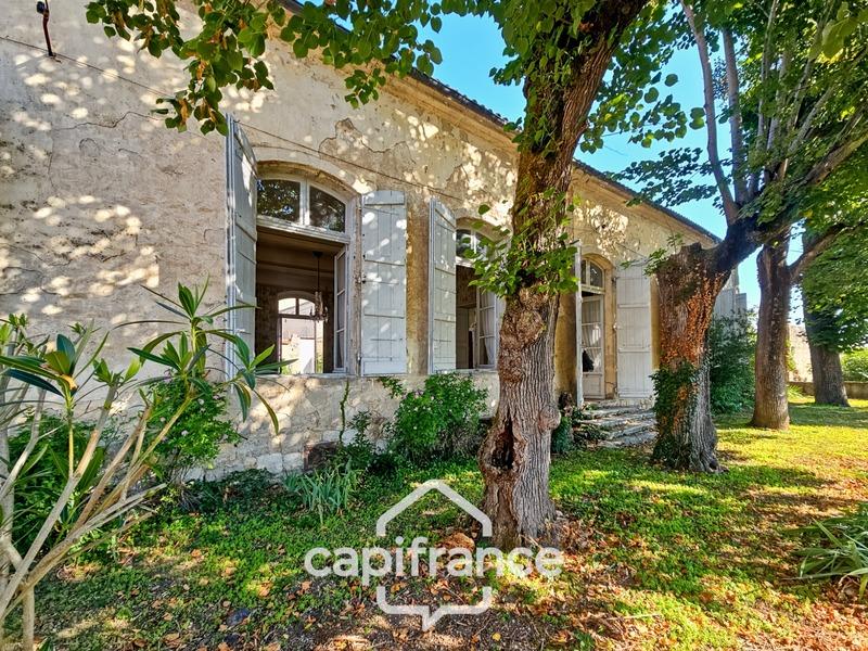 Maison - 275 m² - 6 pièces