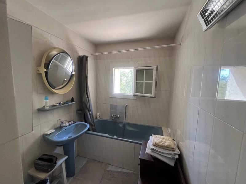 Maison - 230 m² - 7 pièces