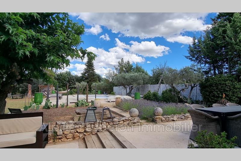 Maison - 400 m² - 5 pièces