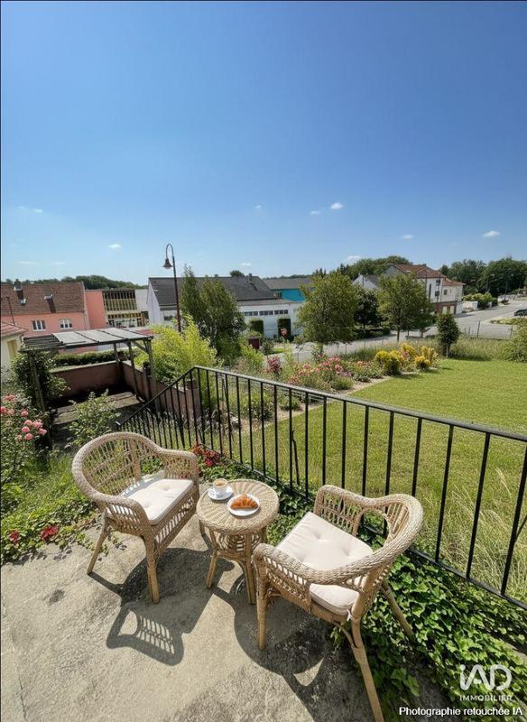 Maison - 104 m² - 4 pièces