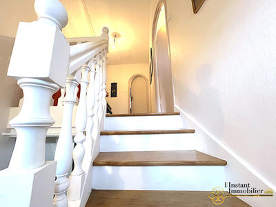 Maison - 140 m² - 6 pièces