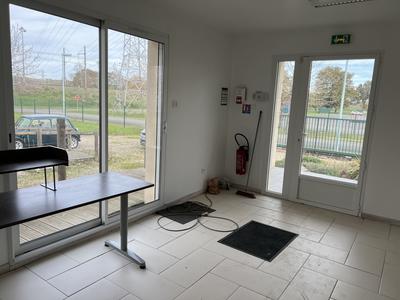 Local commercial - 305 m² - 5 pièces