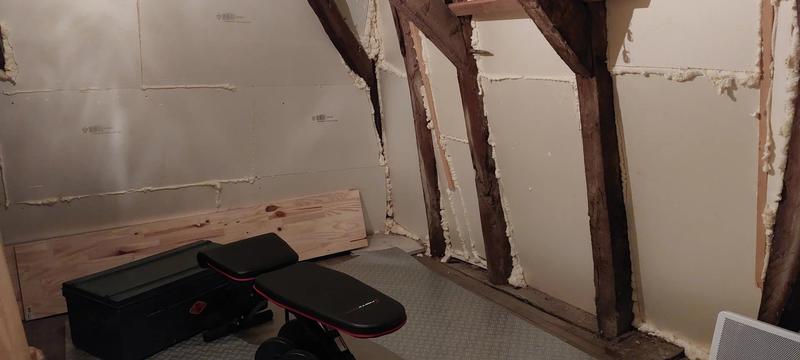 Maison - 94 m² - 4 pièces